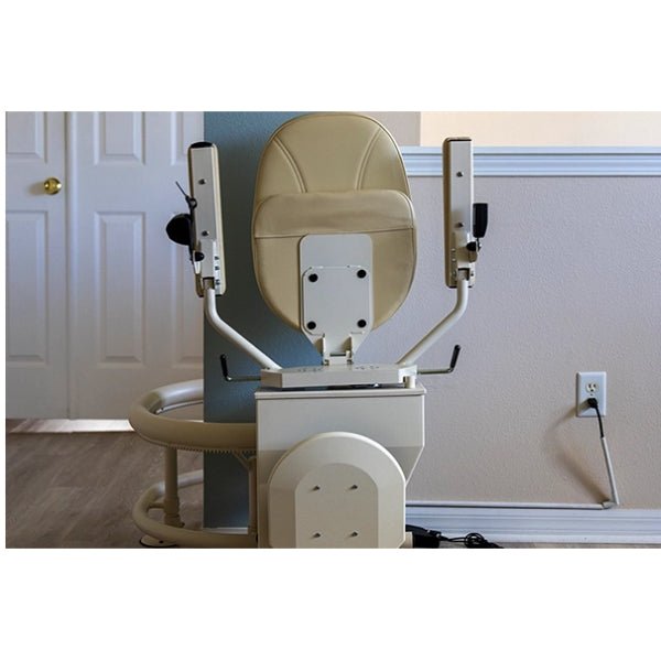 Helix Curved Stairlift0°-90° First TurnUp to 18' Rail