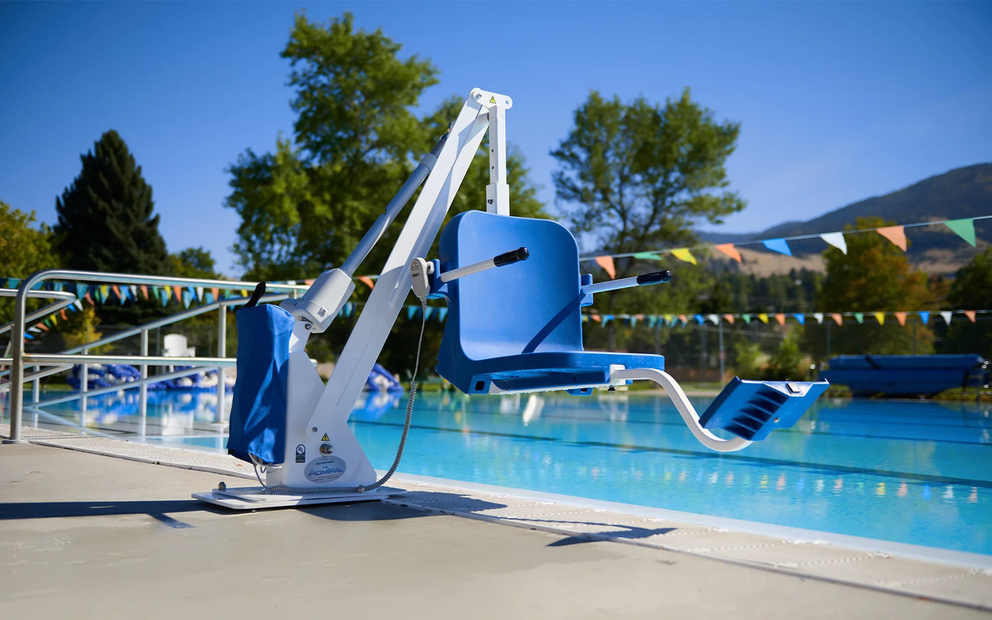 Aqua Creek Admiral Pool Lift — 450 lb Capacity