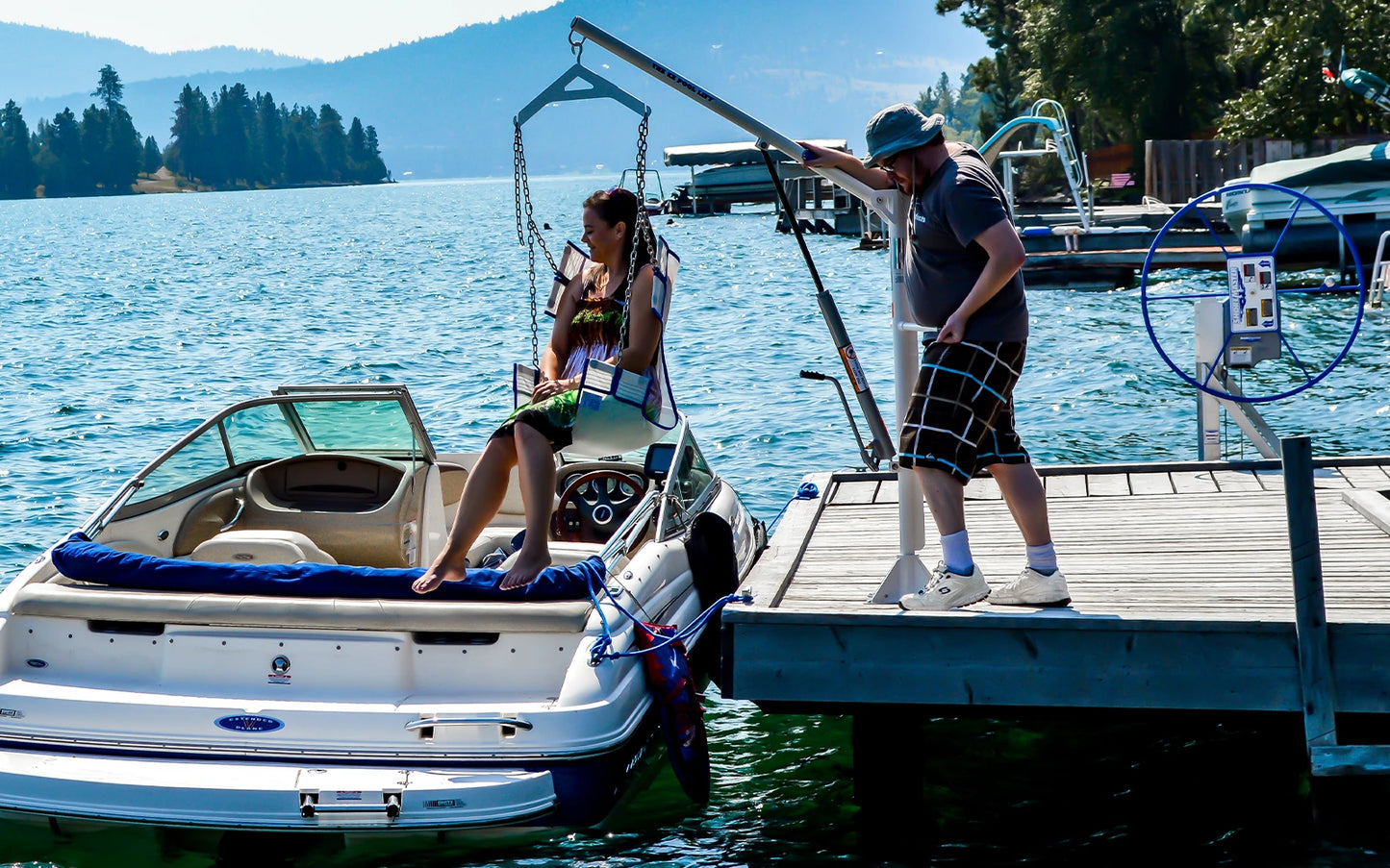 Aqua Creek EZ 2 Pool Lift — 400 lb Capacity