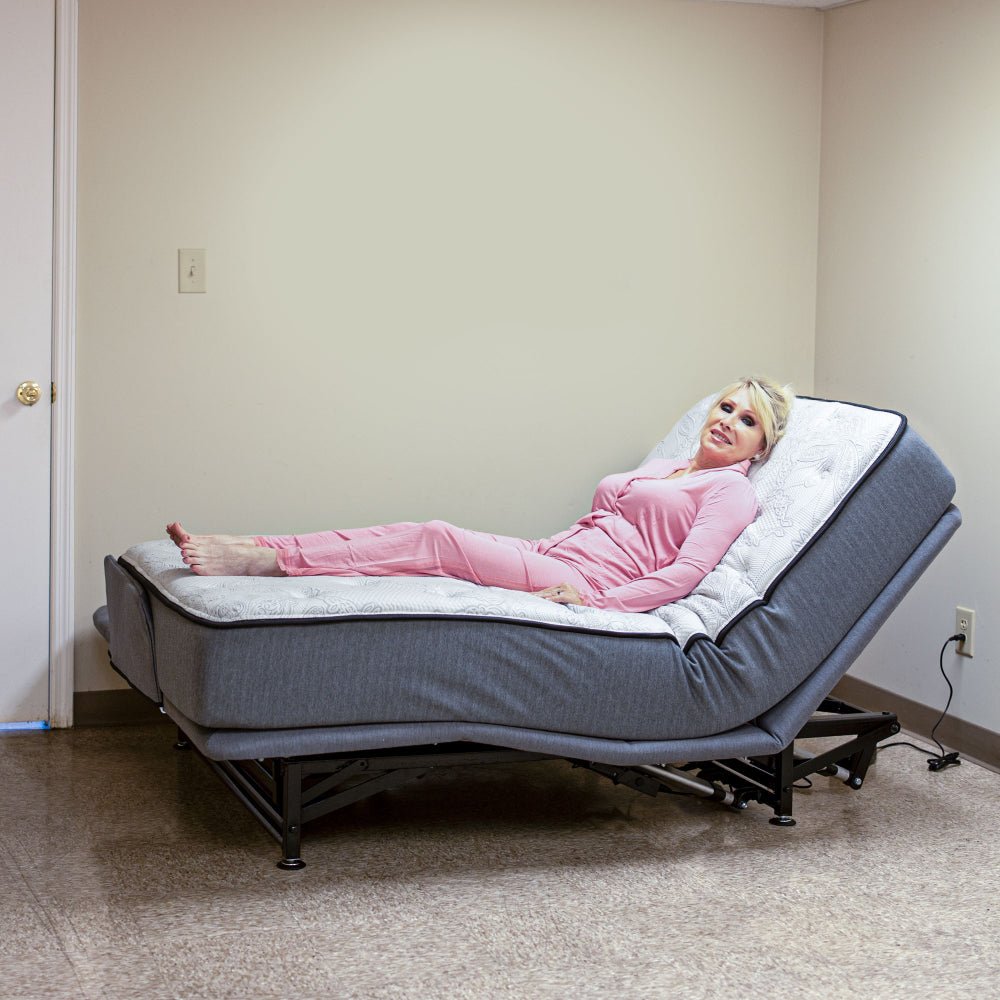 1ca-src:/s/files/1/0404/4315/0497/products/hi-lo-withlady-1_2-686145.jpg