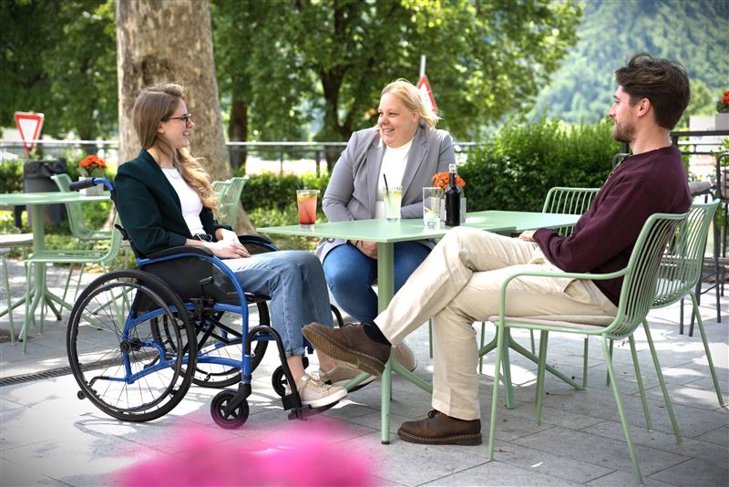 STRONGBACK Comfort : 24 Wheelchair