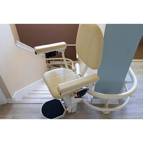 Helix Curved Stairlift0°-90° First TurnUp to 18' Rail