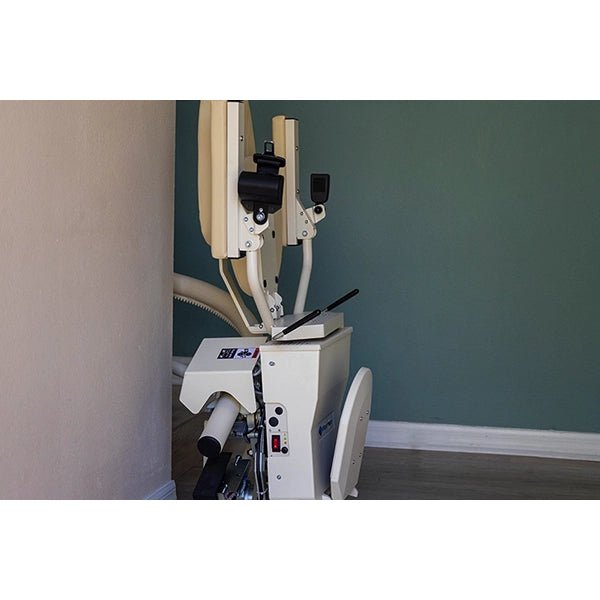 Helix Curved Stairlift0°-90° First TurnUp to 18' Rail