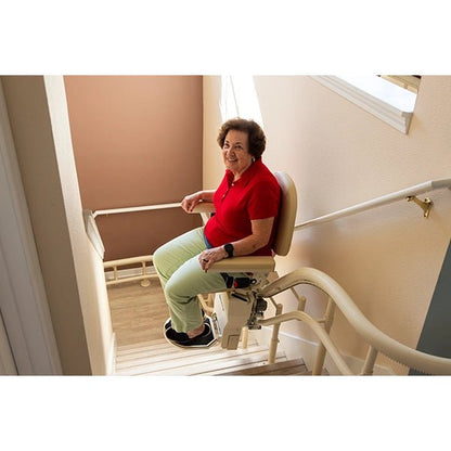 Helix Curved Stairlift0°-90° First TurnUp to 18' Rail