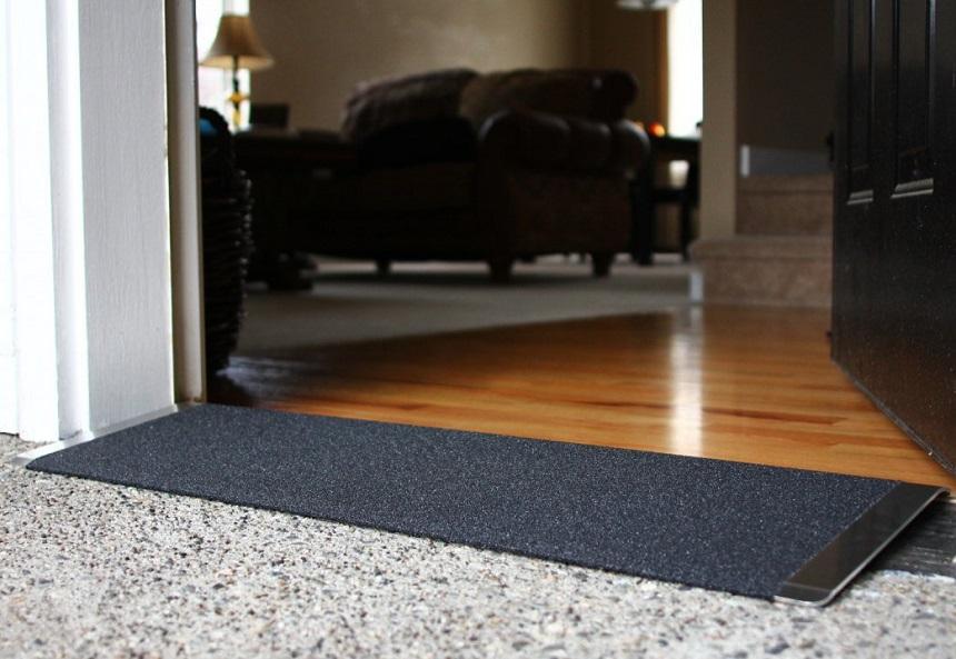 TRANSITIONS® Angled Entry Plate