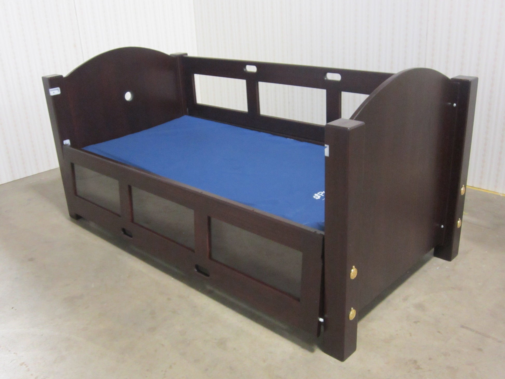 Dream Series Twin Size Bed with Fixed Height Bunkie BoardHigh Side
