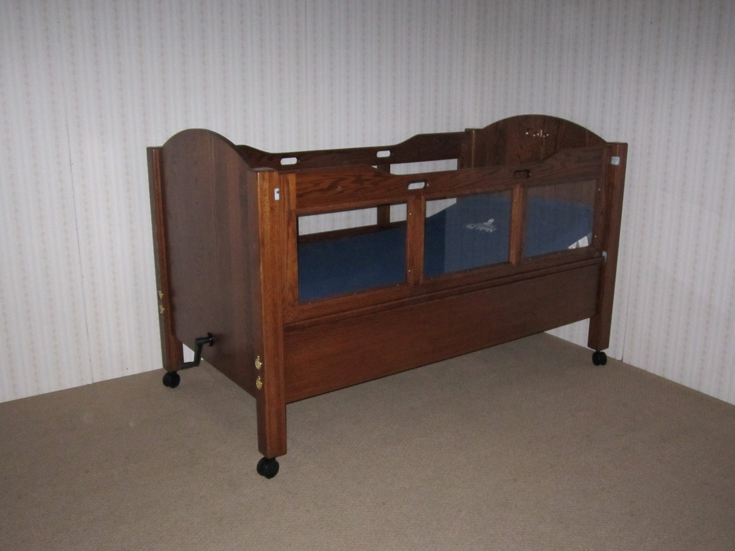 Dream Series Twin Size Bed with Fixed Height Bunkie Board and Manual Adjustable HeadHigh Side