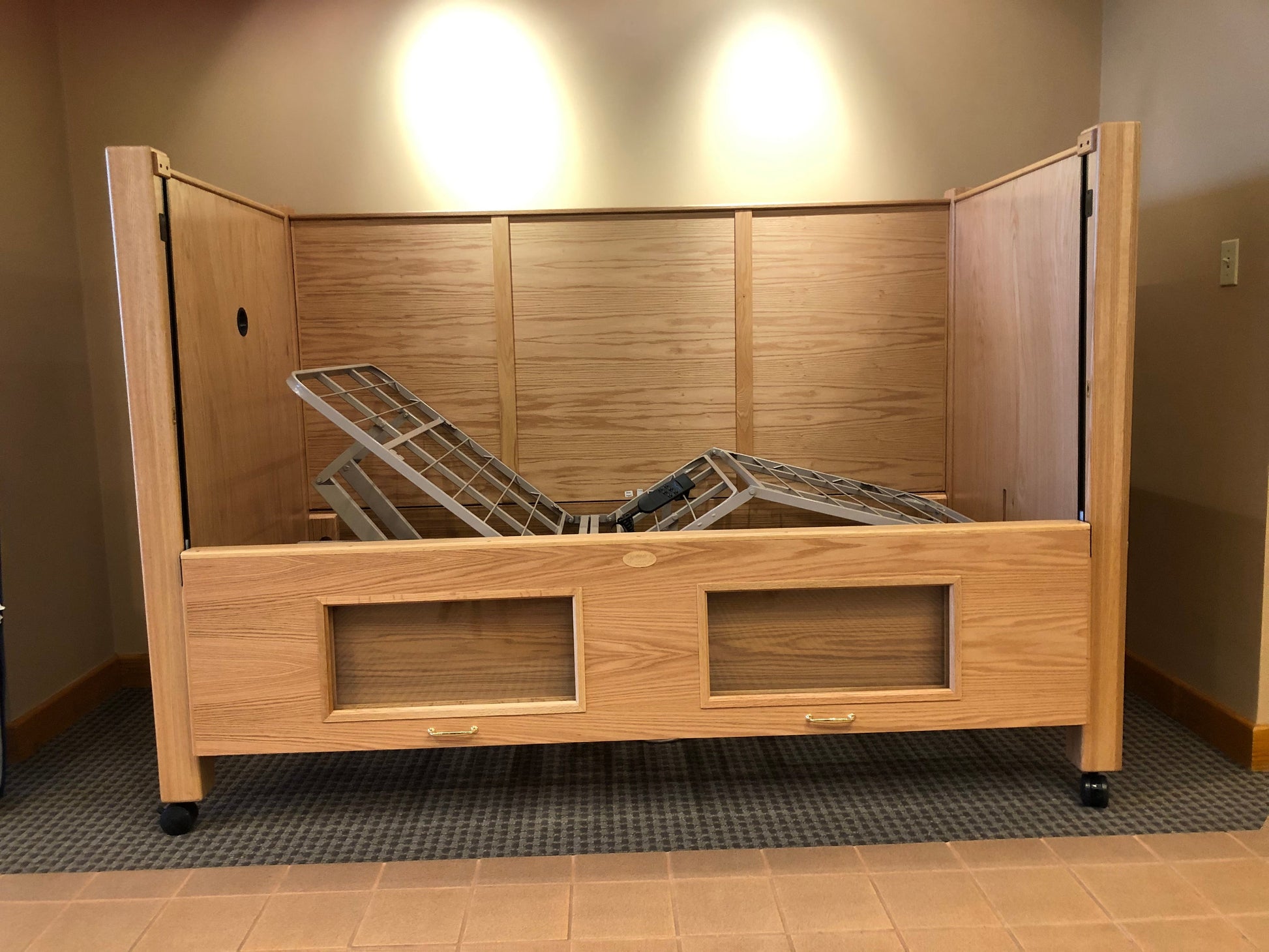 Slumber Series Twin Size Bed with Fixed Height and Manual Adjustable Head and FootHigh Side