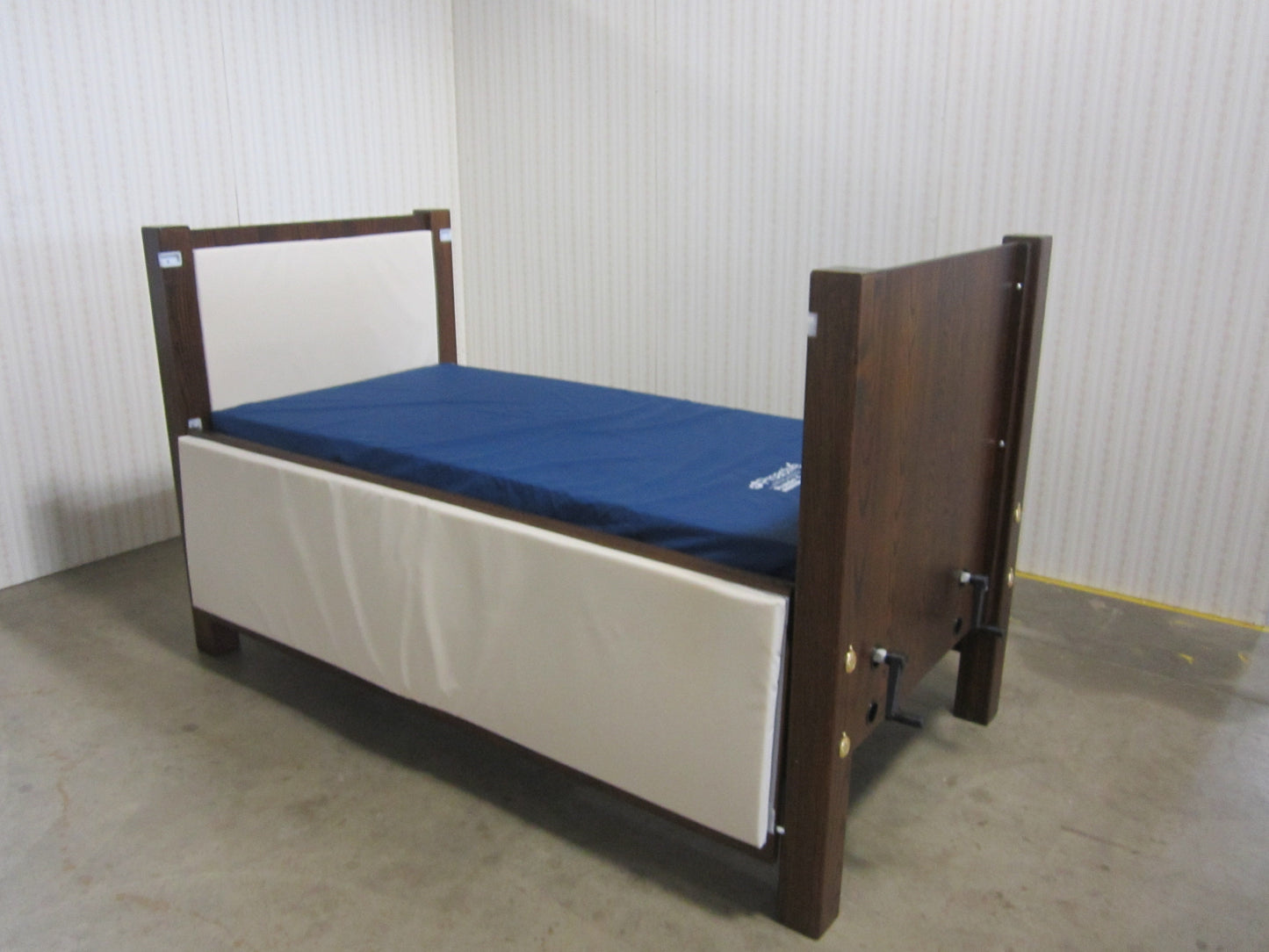 Dream Series Twin Size Bed with Fixed Height and Manual Adjustable Head and FootHigh Side